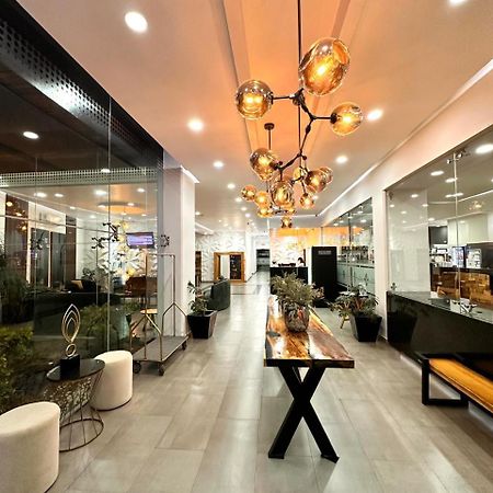 Hotel Bugari Aeropuerto Guadalajara Las Pintas Eksteriør bilde