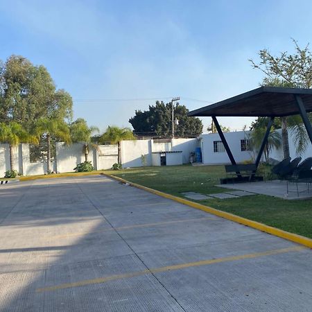 Hotel Bugari Aeropuerto Guadalajara Las Pintas Eksteriør bilde