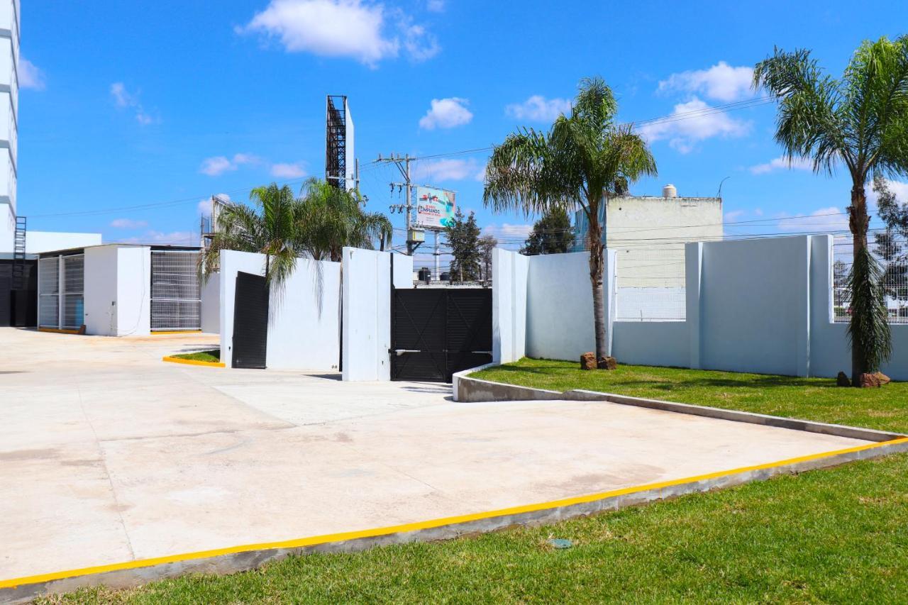 Hotel Bugari Aeropuerto Guadalajara Las Pintas Eksteriør bilde