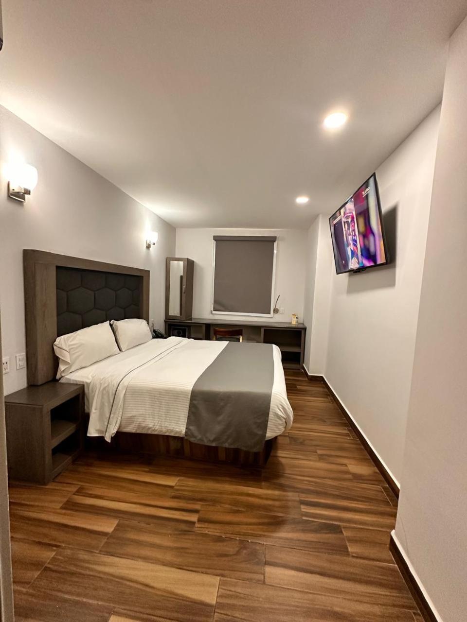 Hotel Bugari Aeropuerto Guadalajara Las Pintas Eksteriør bilde