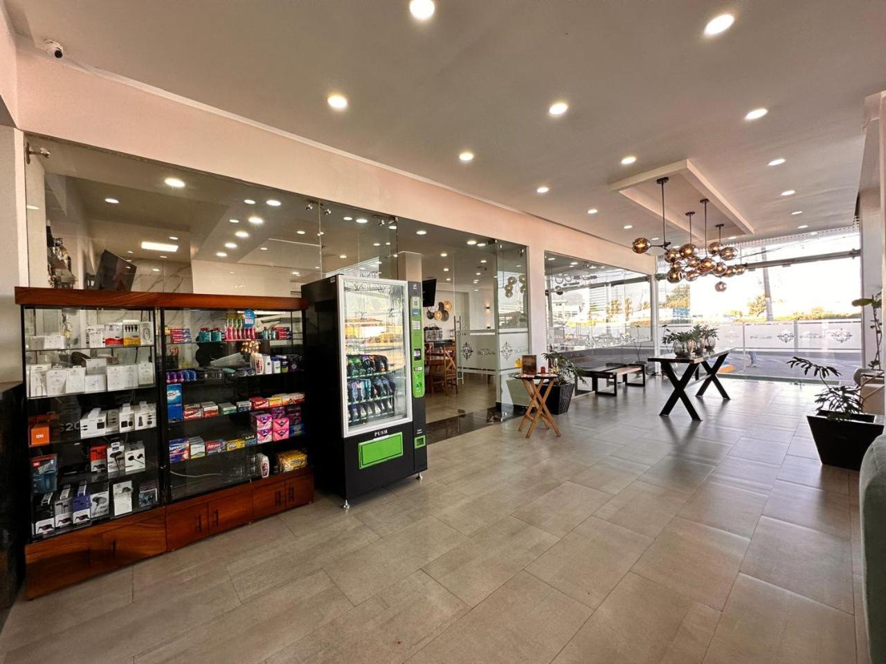 Hotel Bugari Aeropuerto Guadalajara Las Pintas Eksteriør bilde